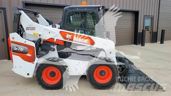 Bobcat S76  스키드로더