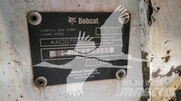 Bobcat S850  스키드로더