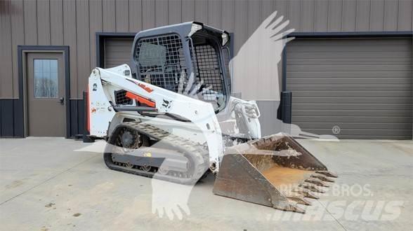 Bobcat T450  스키드로더