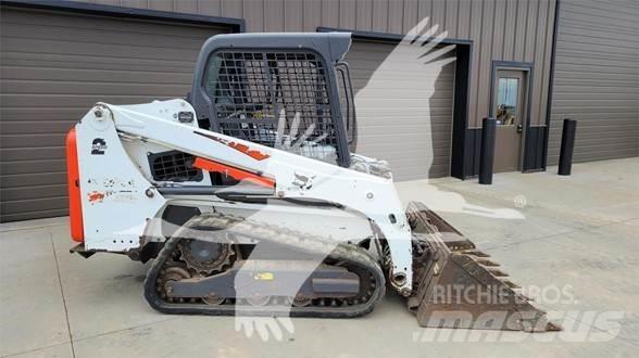 Bobcat T450  스키드로더