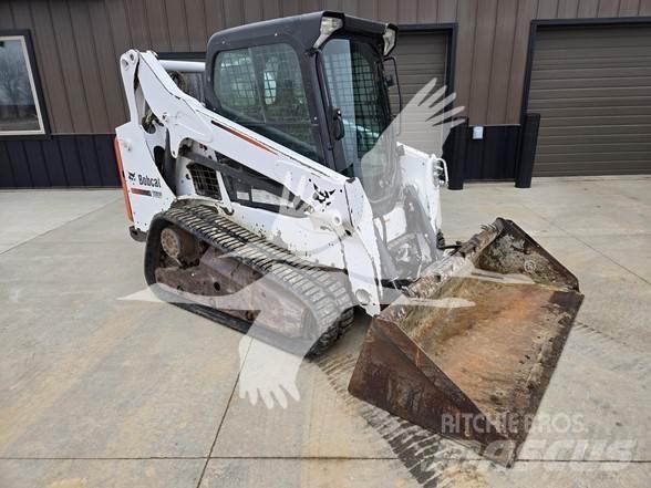 Bobcat T590  스키드로더
