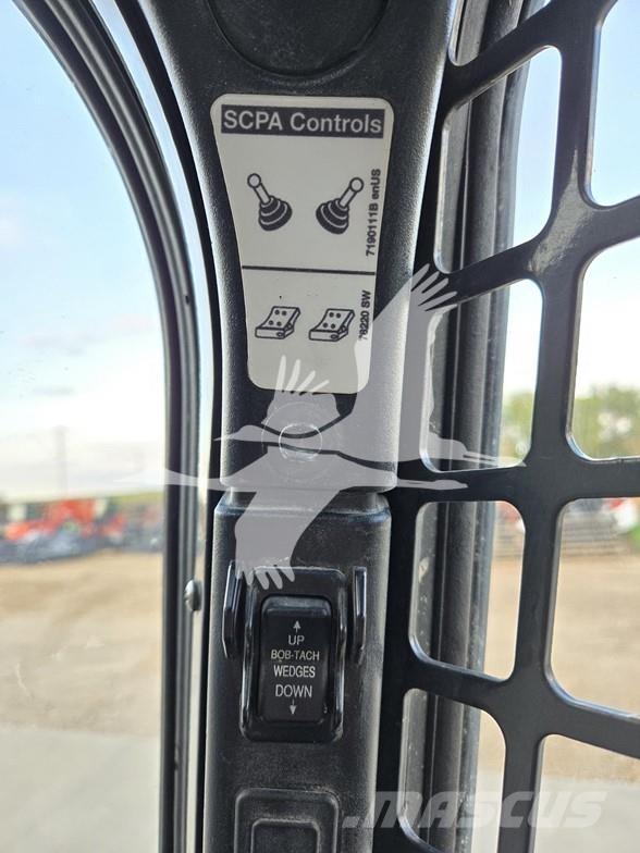 Bobcat T740  스키드로더