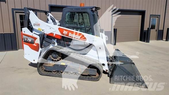 Bobcat T76  스키드로더