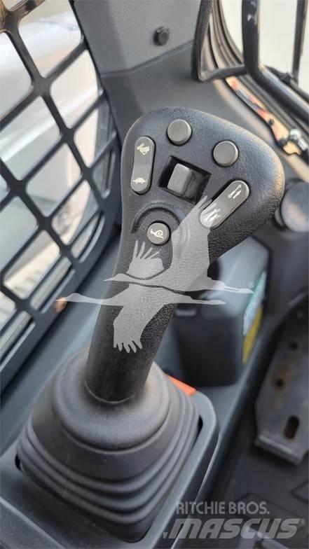 Bobcat T76  스키드로더