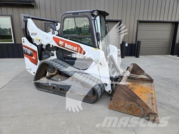 Bobcat T76  스키드로더