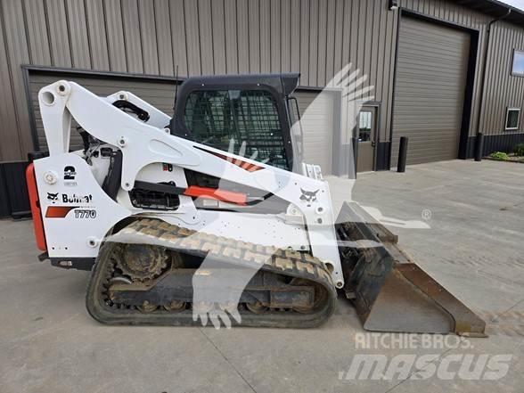 Bobcat T770  스키드로더