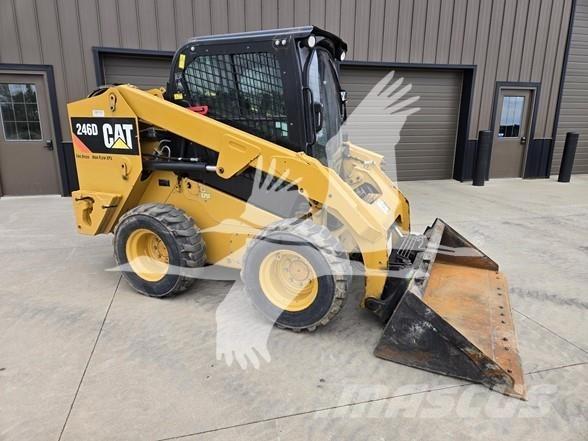 CAT 246D  스키드로더