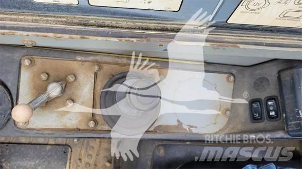Genie GTH842 텔러 핸들러