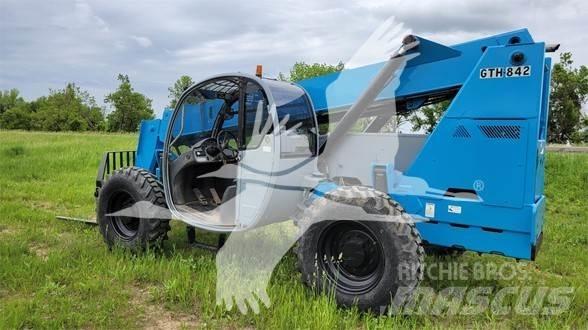Genie GTH842 텔러 핸들러