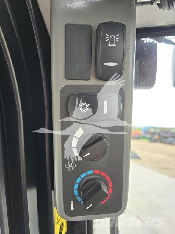 JCB 3TS-8T  스키드로더