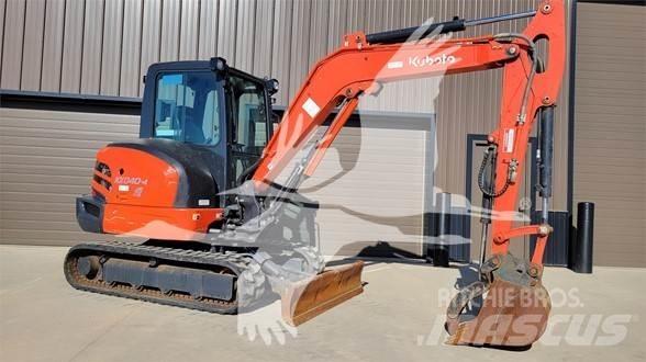Kubota KX040-4 소형 굴삭기 7톤 미만