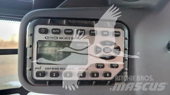 Kubota SSV75  스키드로더