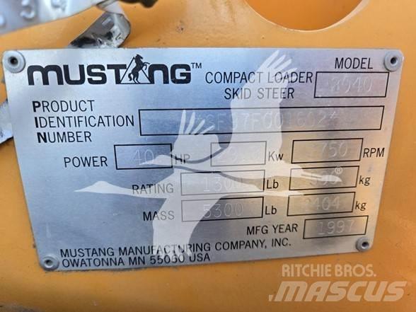 Mustang 2040  스키드로더