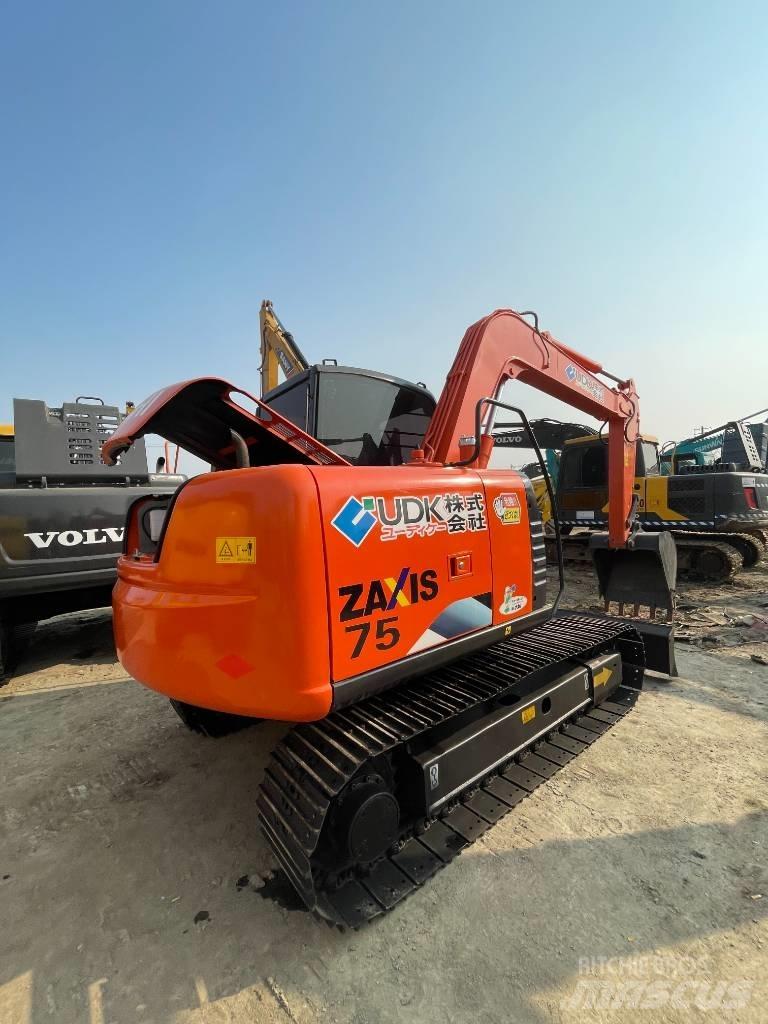 Hitachi ZX 75 대형 굴삭기 29톤 이상