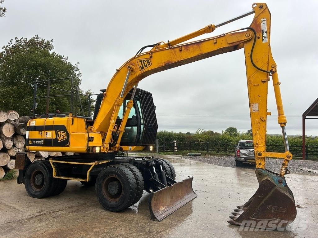 JCB JS 130 W  휠 굴삭기