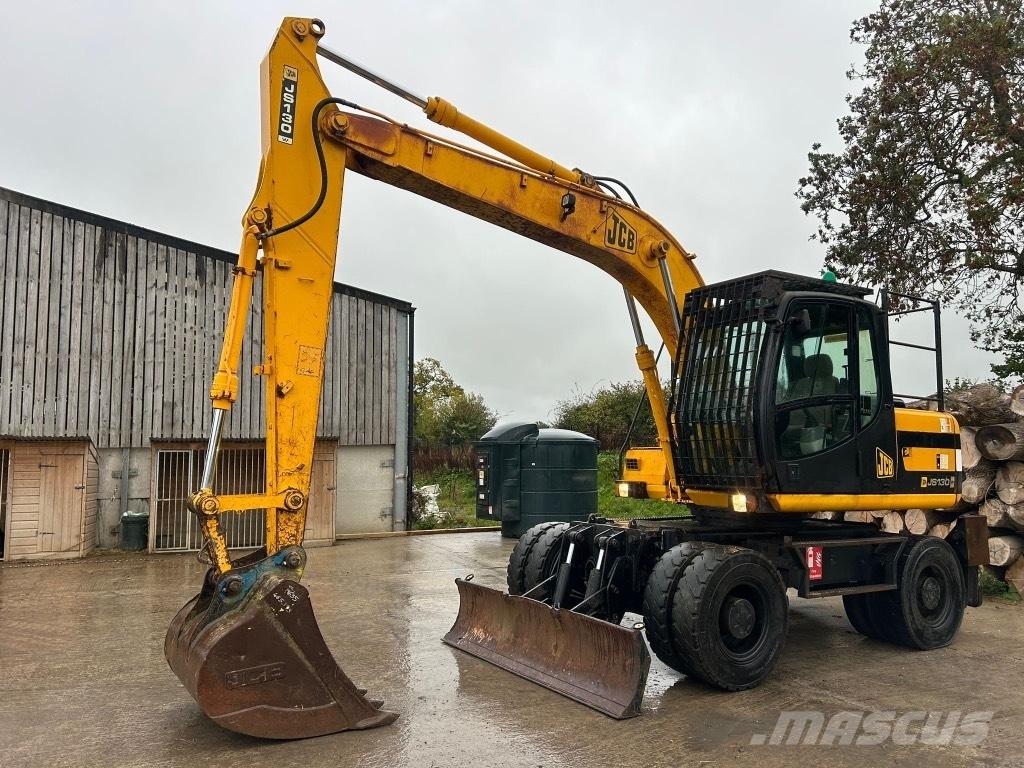JCB JS 130 W  휠 굴삭기