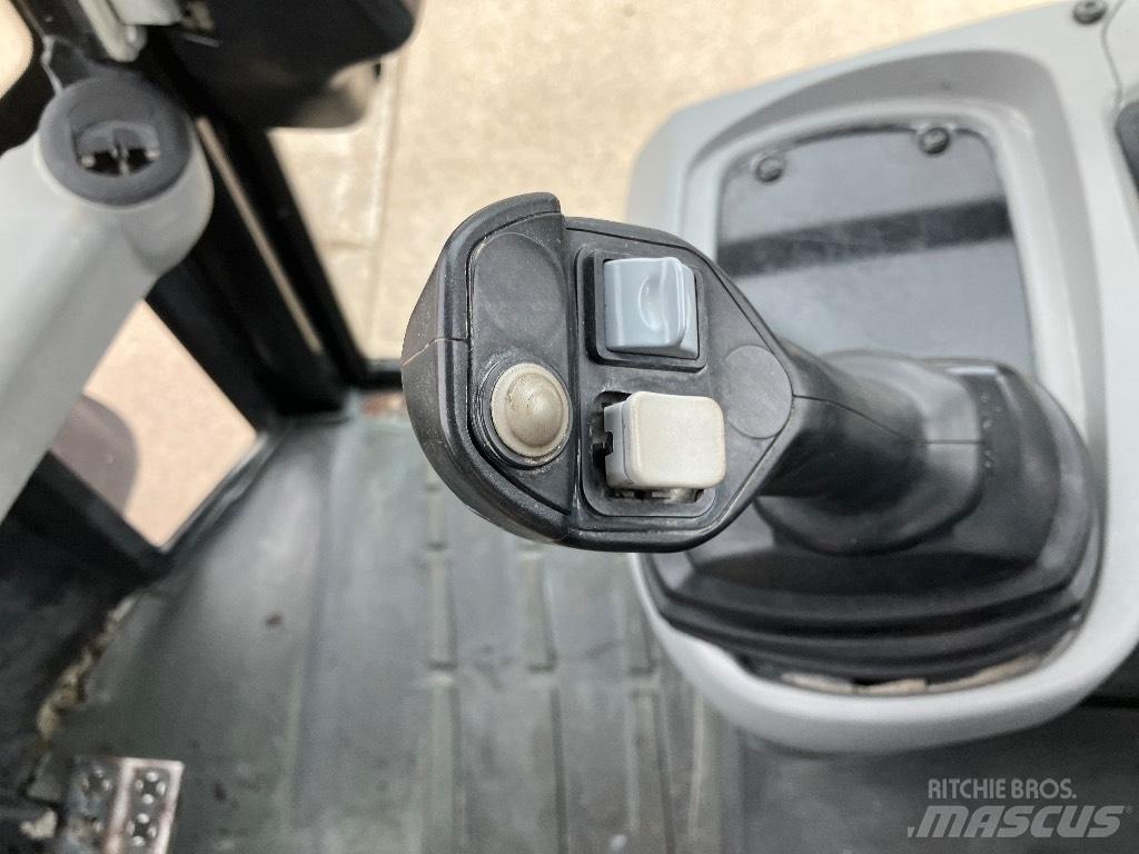 CAT 906 H  휠로우더