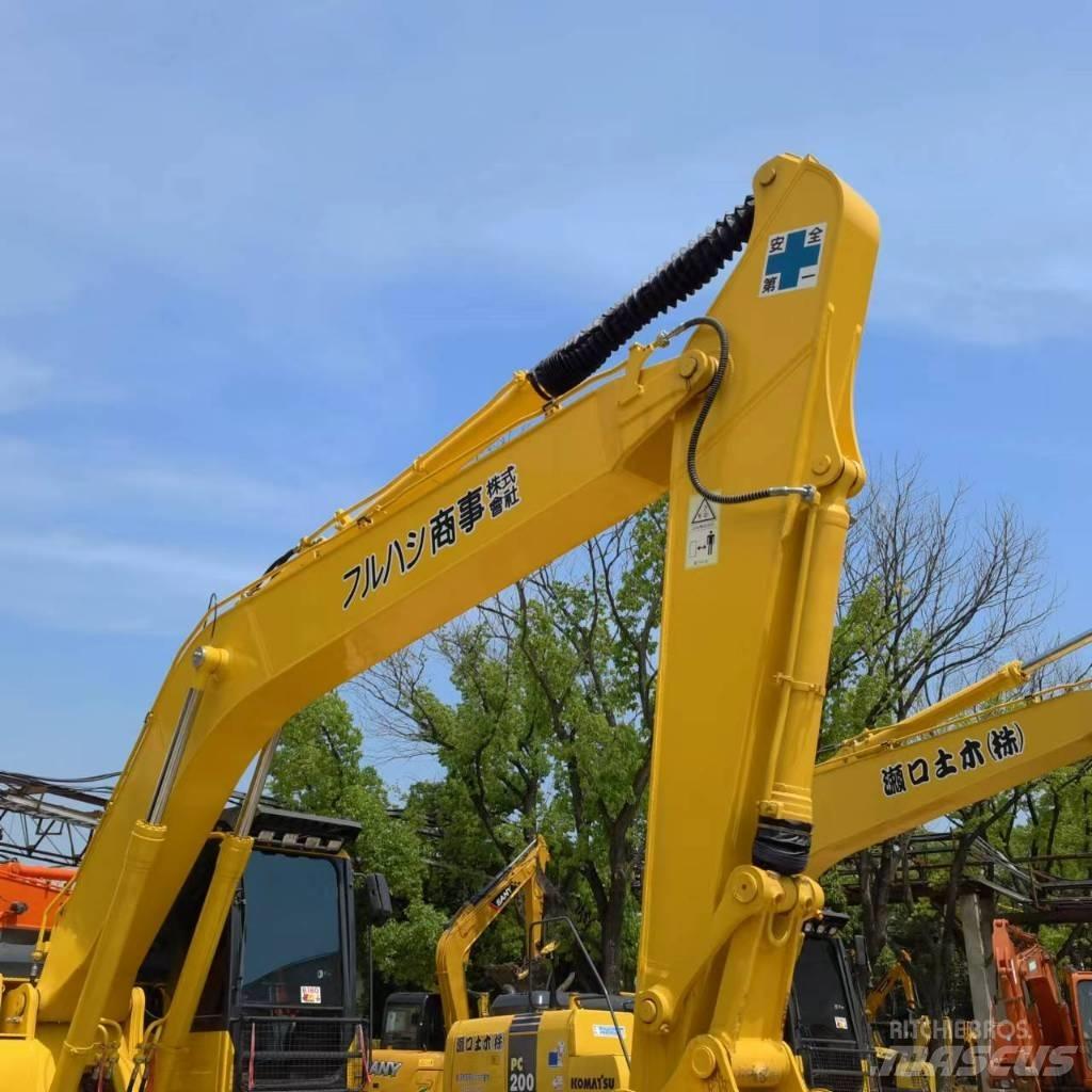 Komatsu PC 220-8/ 대형 굴삭기 29톤 이상