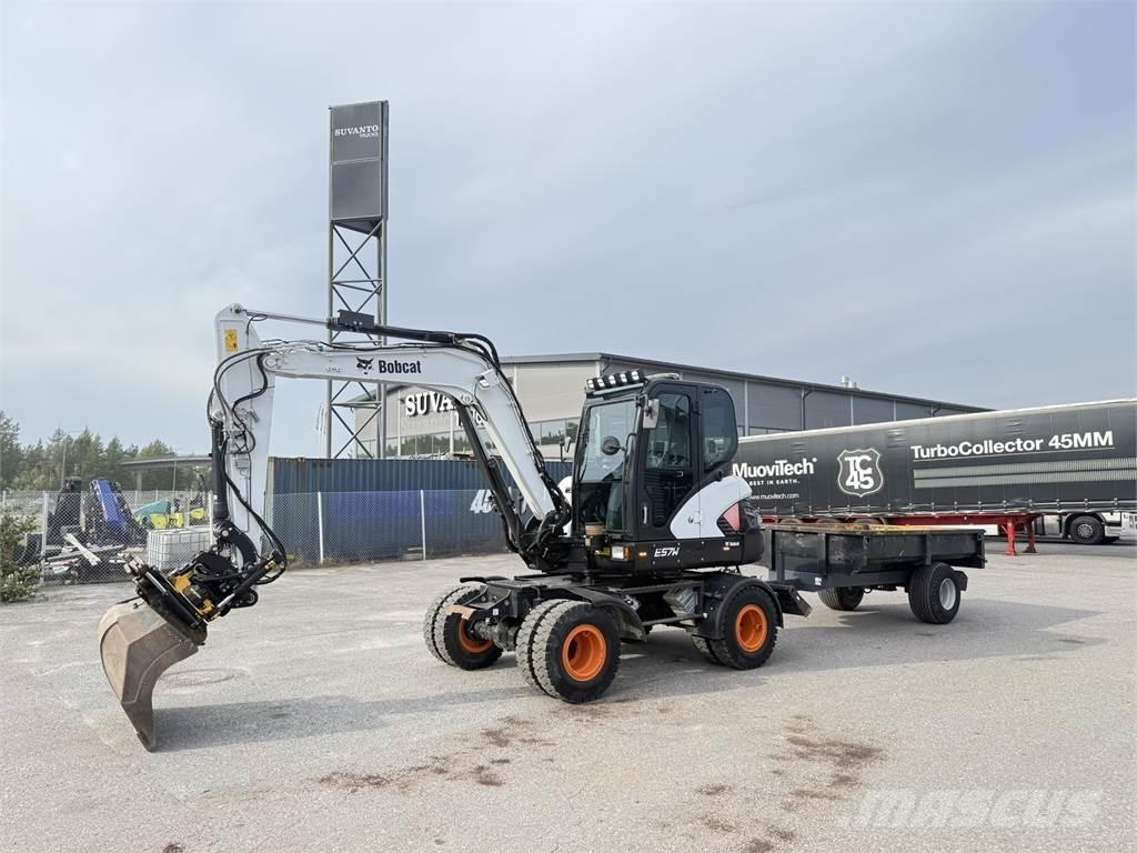 Bobcat E57W  휠 굴삭기