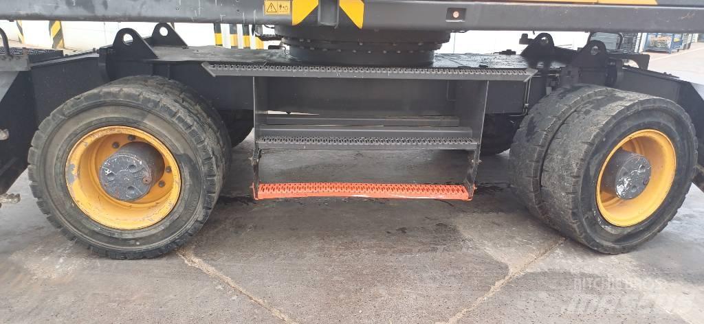 Volvo EW 240 E  휠 굴삭기