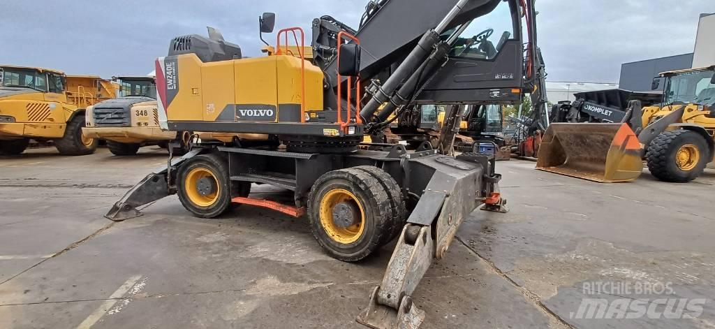 Volvo EW 240 E  휠 굴삭기