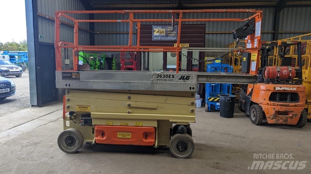 JLG ES2630 가위형 리프트