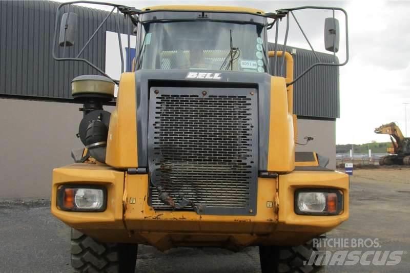 Bell B25D 건설현장 덤프트럭