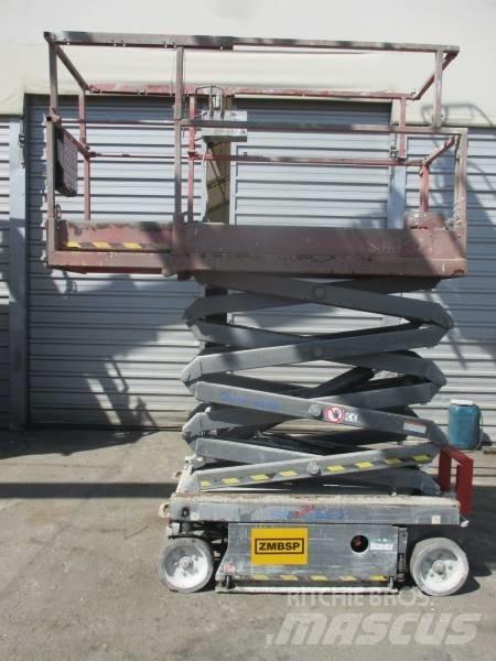 SkyJack SJ III 3219 가위형 리프트