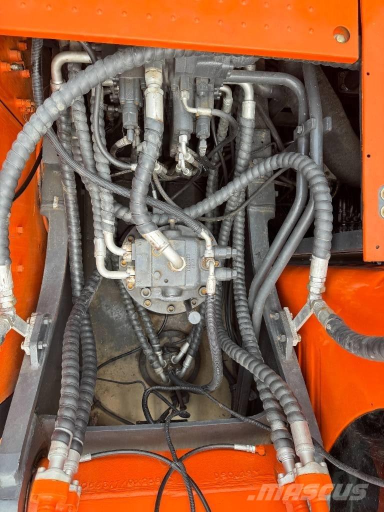 Doosan DX 300 대형 굴삭기 29톤 이상