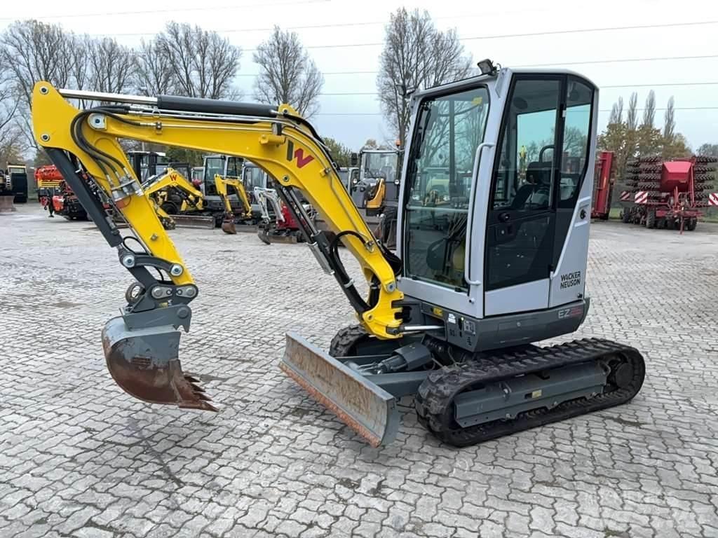 Wacker Neuson EZ26 소형 굴삭기 7톤 미만