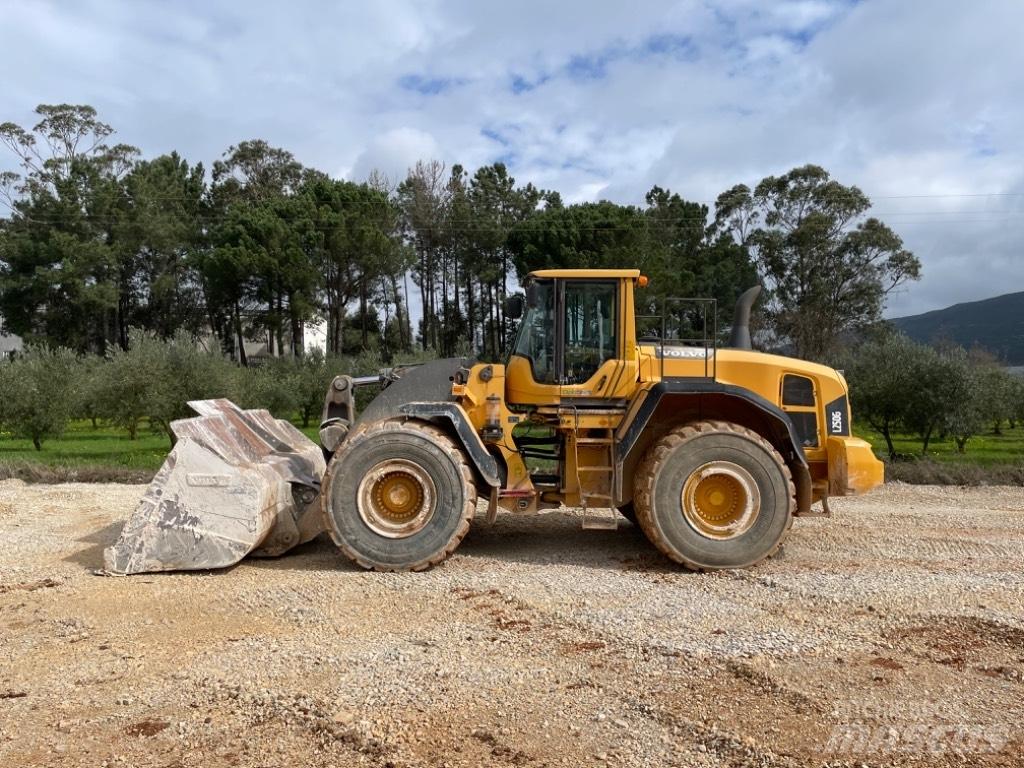 Volvo L 250 G  휠로우더