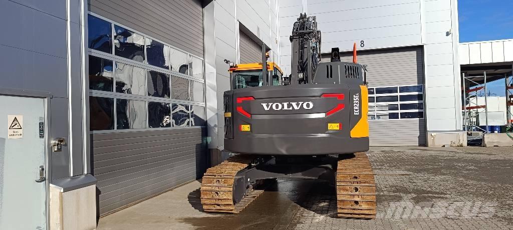 Volvo ECR235EL 대형 굴삭기 29톤 이상