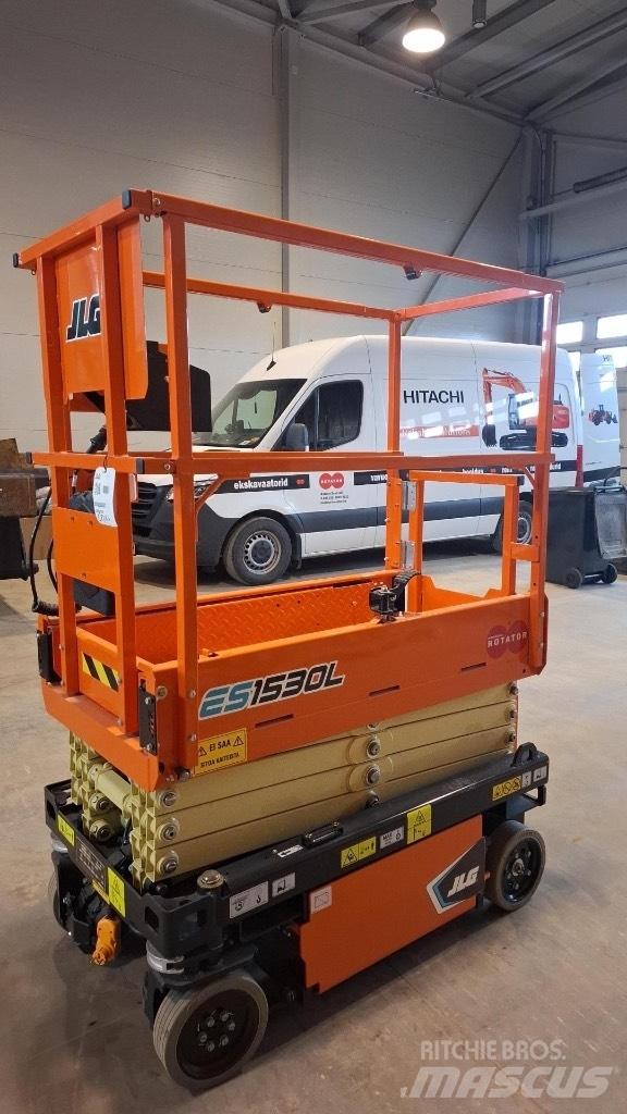 JLG ES 1530 L 가위형 리프트