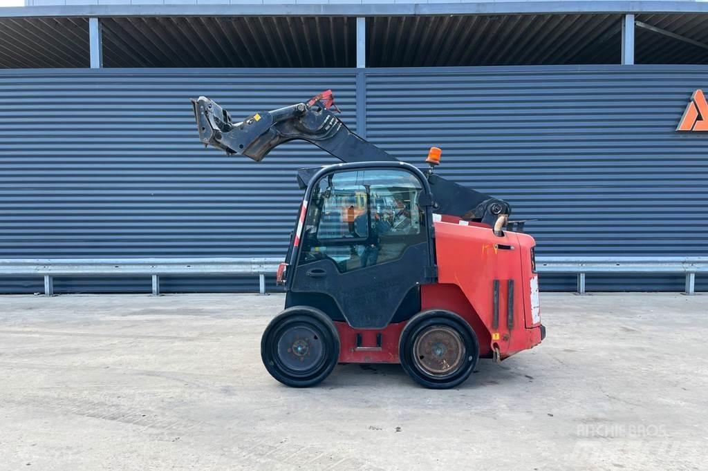 JCB R260 목재스키더