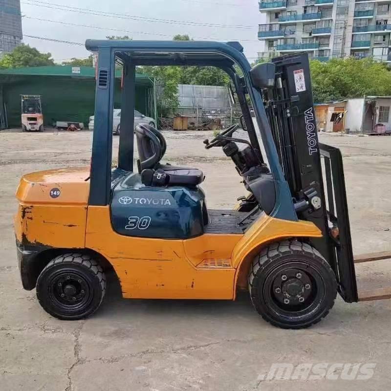 Toyota FD 30 디젤 지게차
