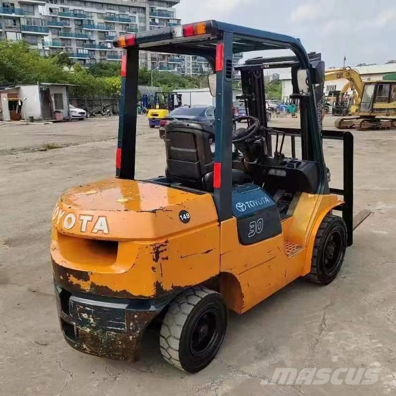 Toyota FD 30 디젤 지게차