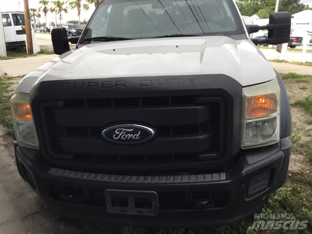 Ford F 550 XL SD 시립/다목적 차량