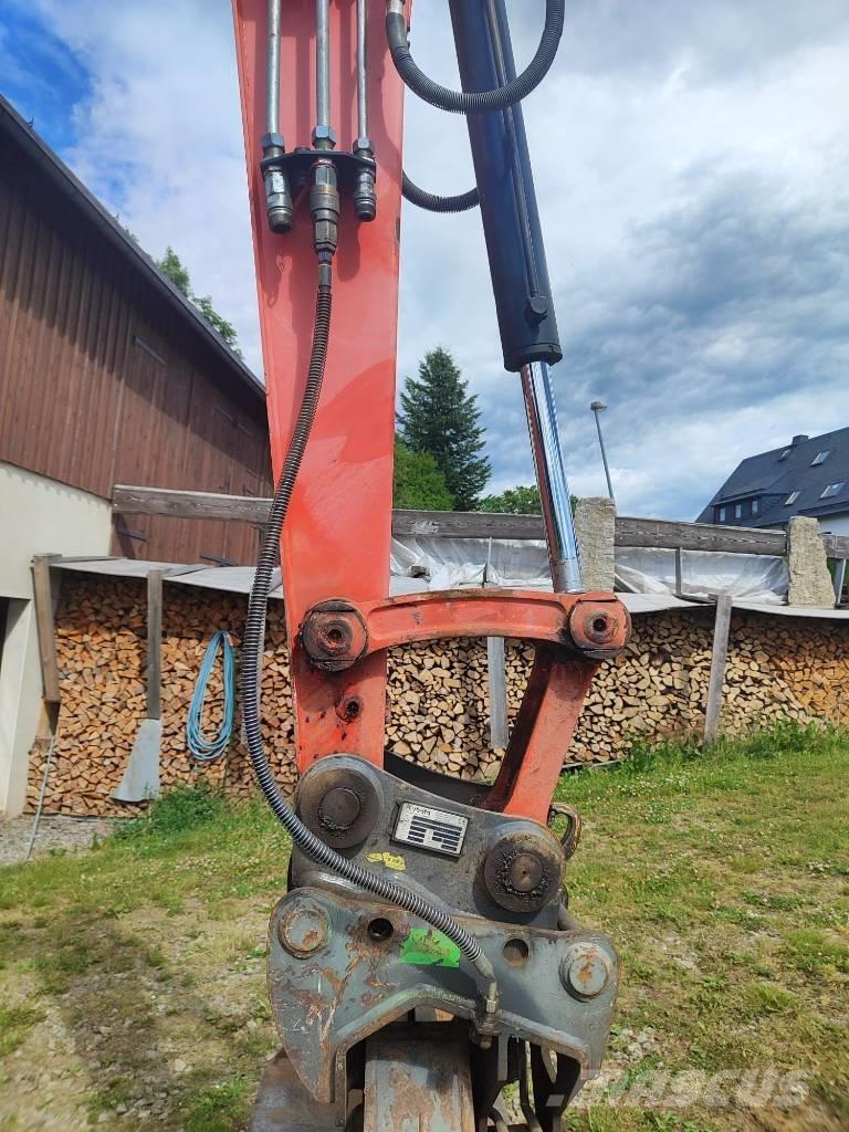 Kubota KX 080-4 중형굴삭기 7톤-28톤