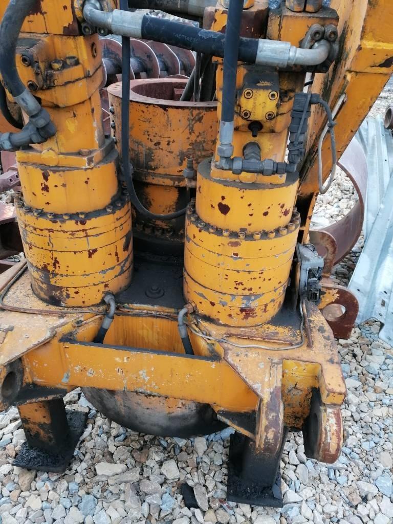 Bauer BG 12 V 말뚝설치기