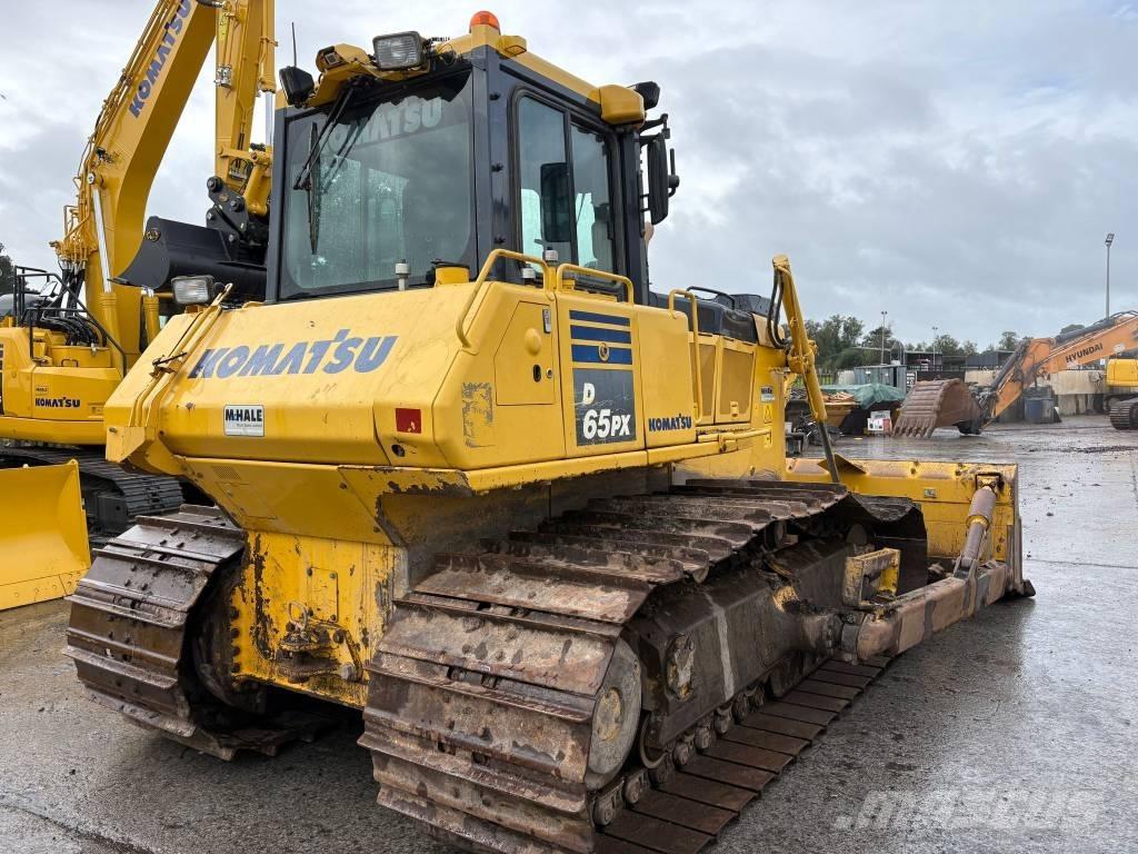 Komatsu D65PX-18 크롤러 도저