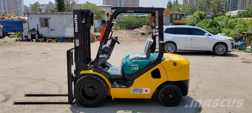 Komatsu 3 디젤 지게차