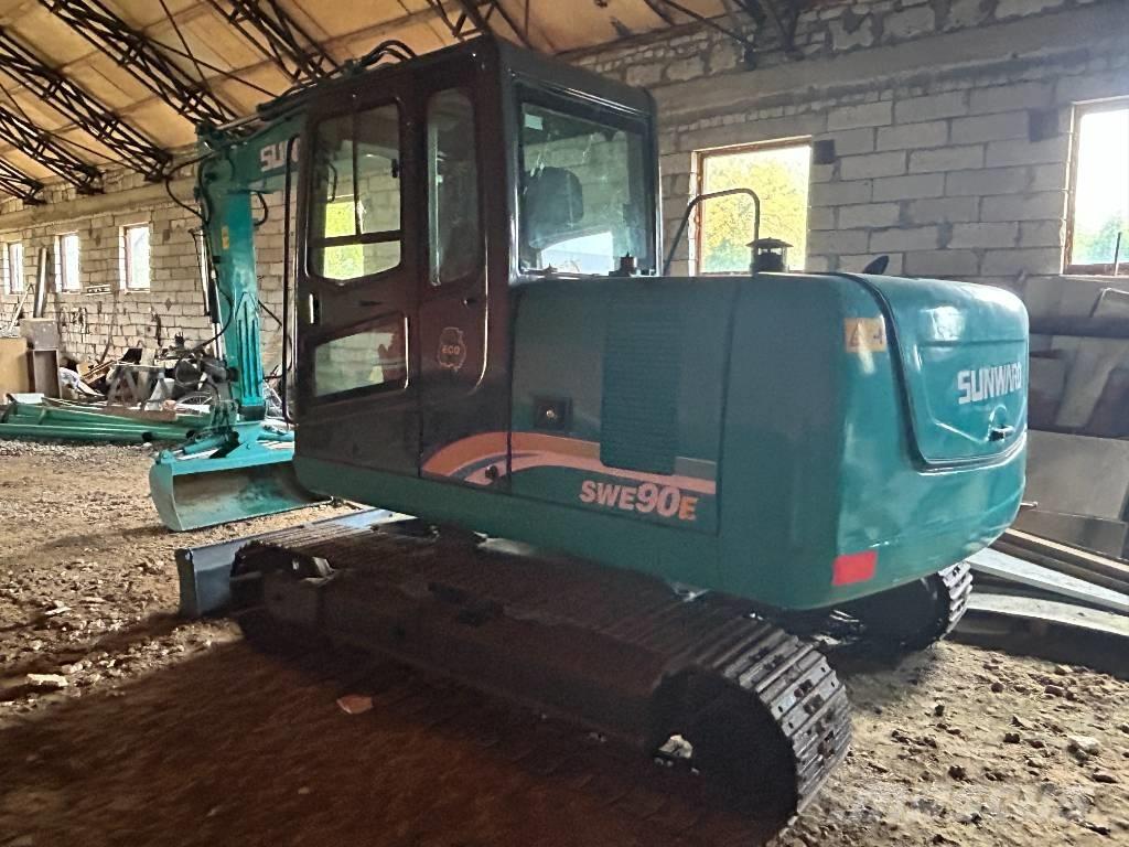 Sunward SWE 90 E 중형굴삭기 7톤-28톤