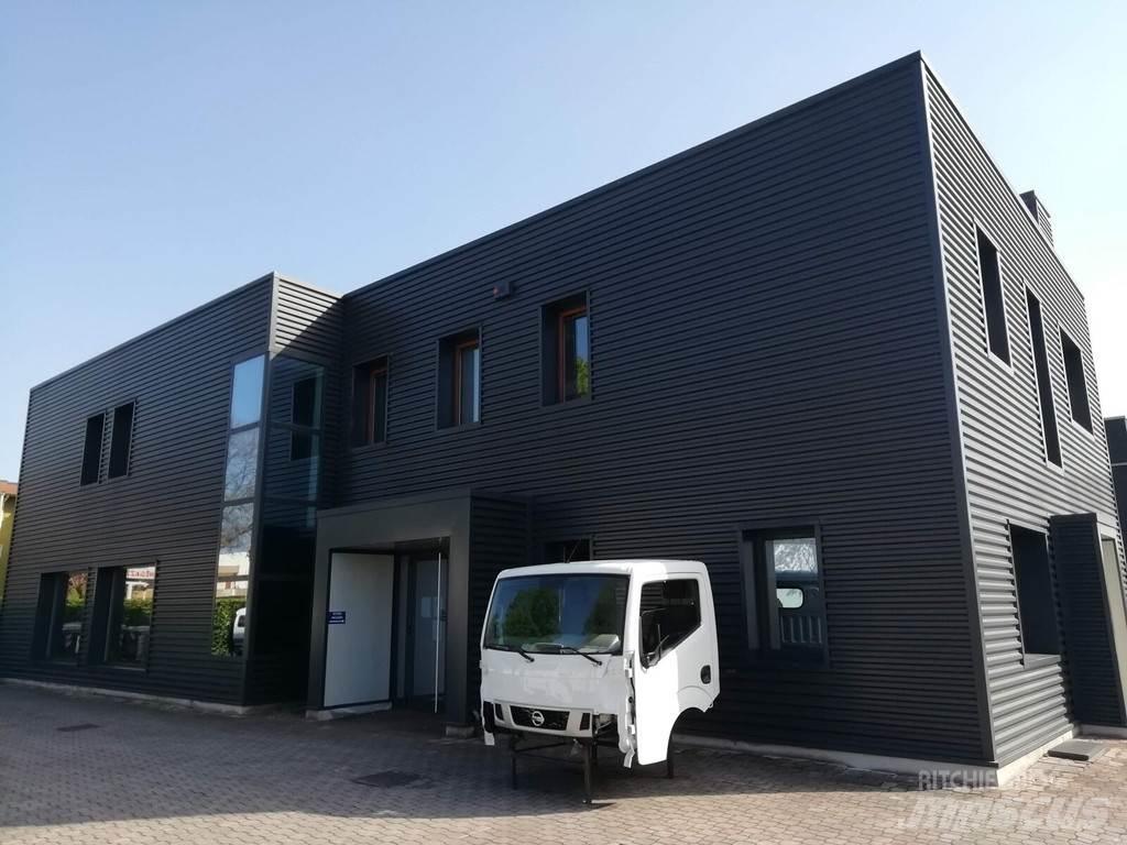 Nissan NT400 캐빈 및 인테리어