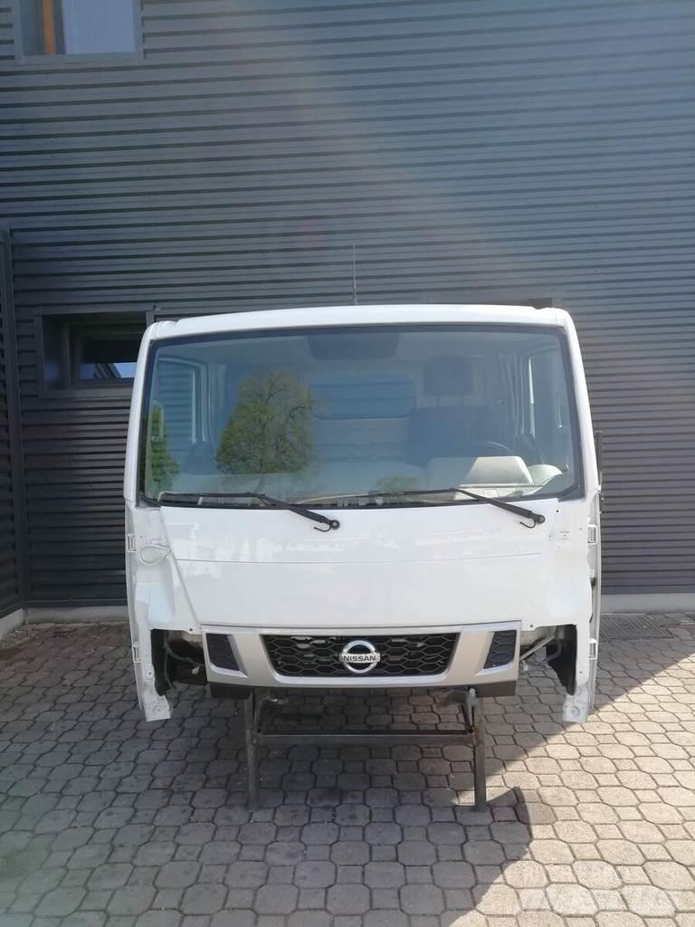 Nissan NT400 캐빈 및 인테리어