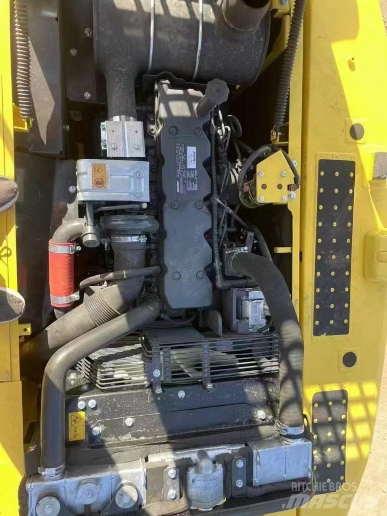 Komatsu 210LC-8 대형 굴삭기 29톤 이상