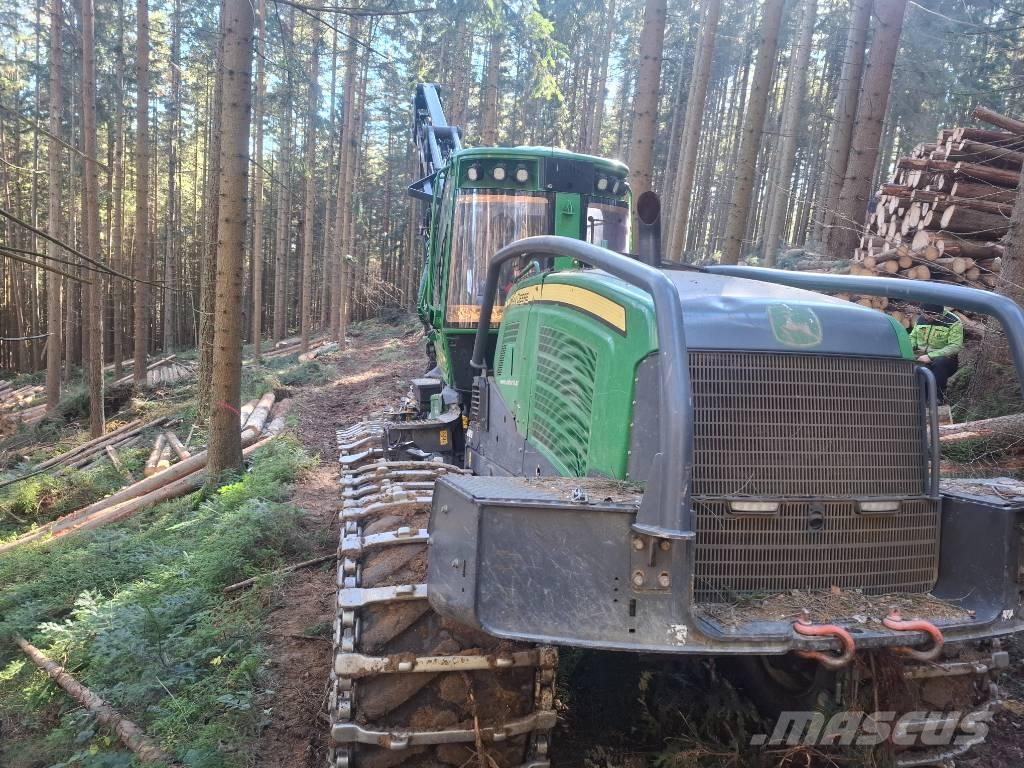 John Deere 1170G 원목 하베스터