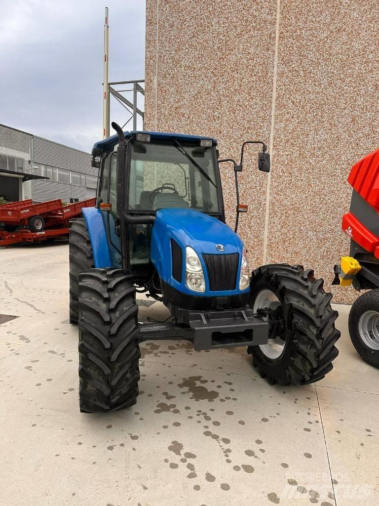 New Holland TL 100 트랙터