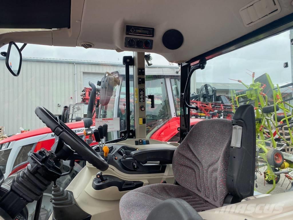 Massey Ferguson 5711 트랙터