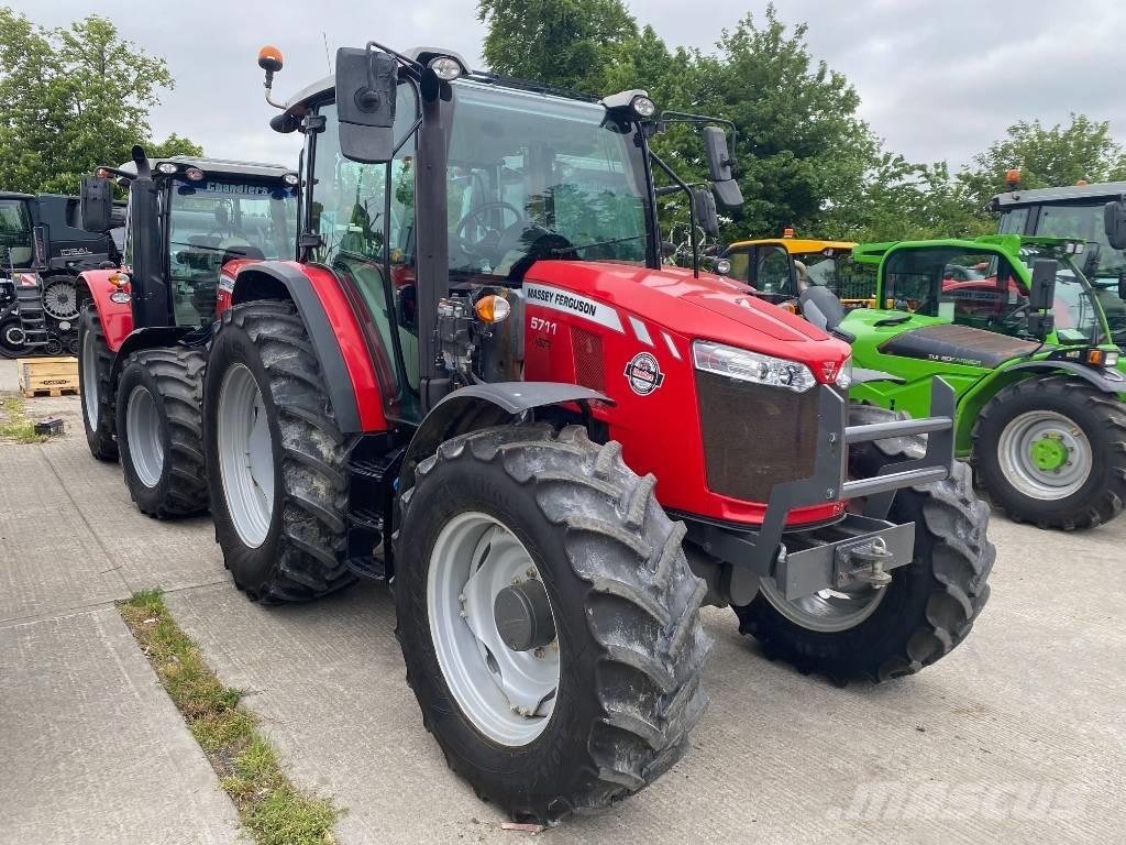 Massey Ferguson 5711 트랙터