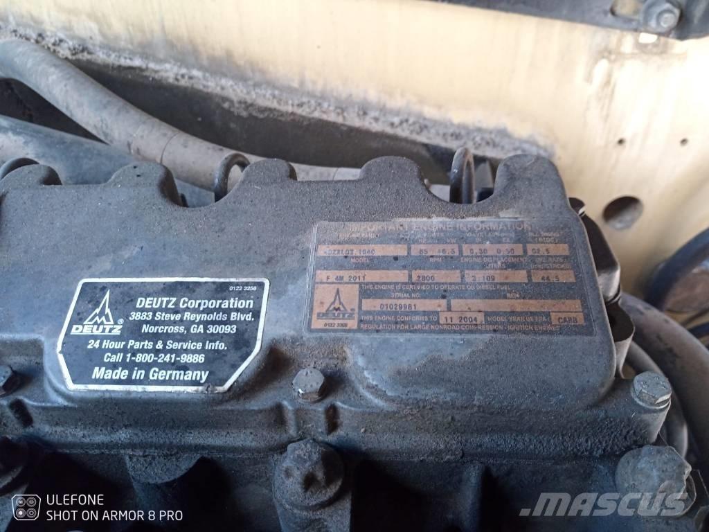 JLG 860 SJ 견인식 전동이동 리프트